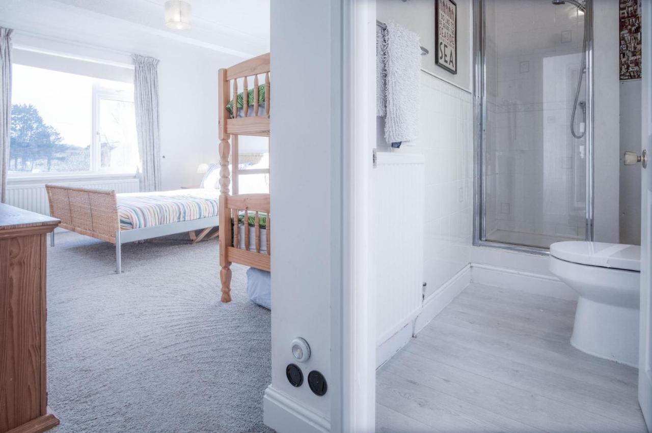Maytree Cottage - 4 Bedroom Holiday Home - Tenby Exterior foto